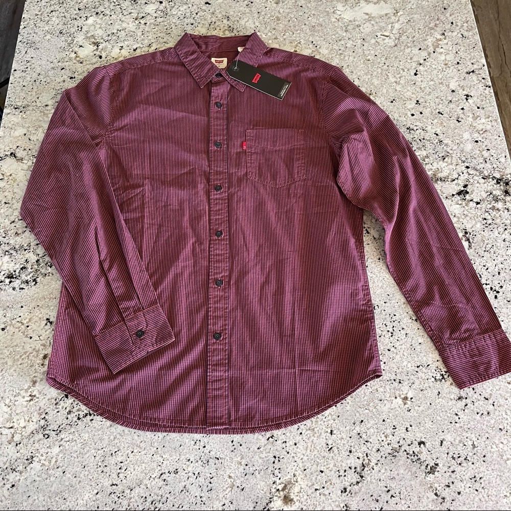 Levi’s Men’s Long Sleeve Standard Button Down Pocket Shirt